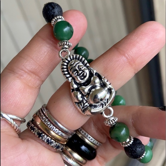 Silver buddha green agate lava rock bead bracelet - Picture 5 of 12